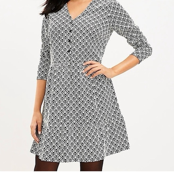 LOFT Dresses & Skirts - 🤍 LOFT Jacquard Button Front Flounce Swing Dress – Medium